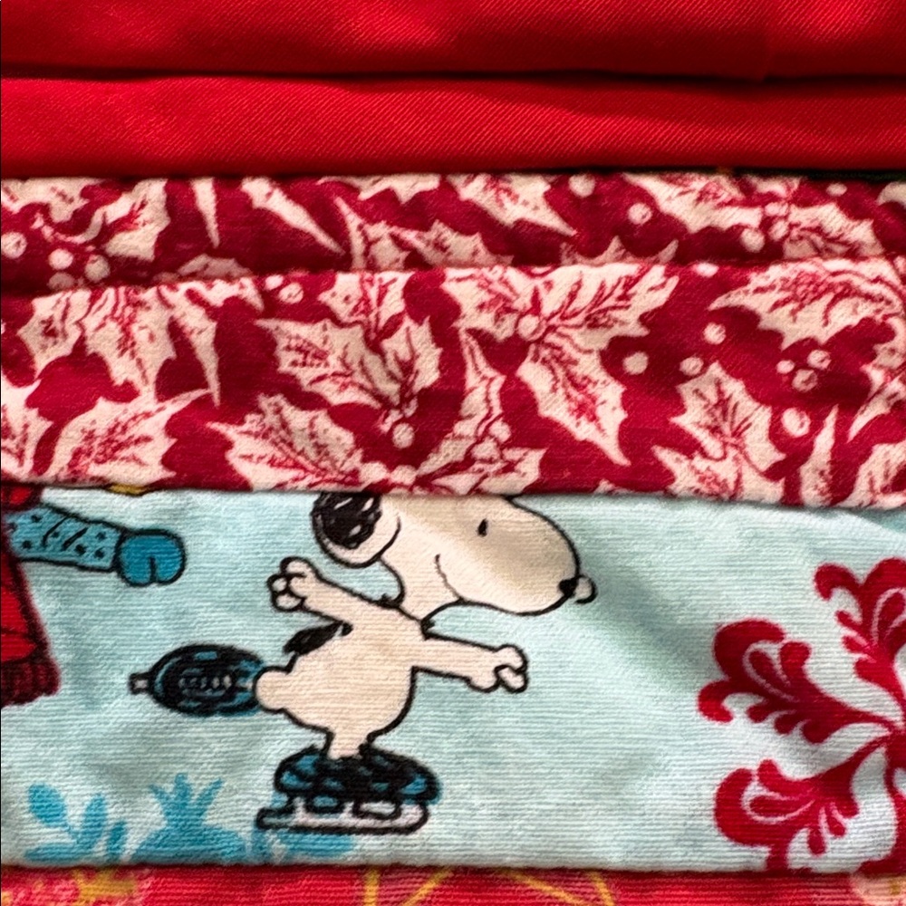 Holiday Tiny Quilts with a Holiday theme - Picture 3 of 7